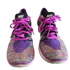 Women’s Nike Free rn FLYKNIT size 8